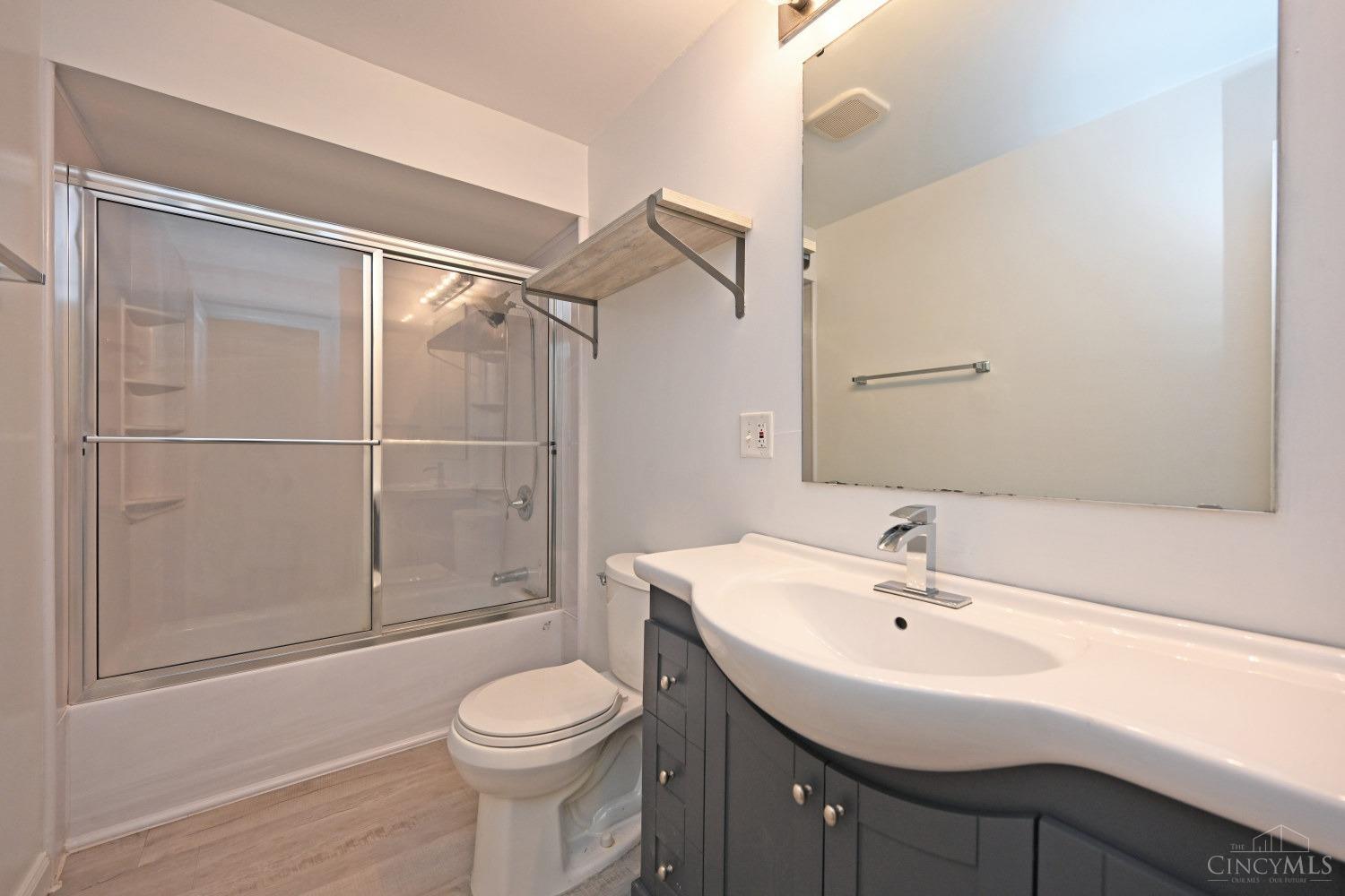 4524 Victor Avenue, Blue Ash, Ohio image 12
