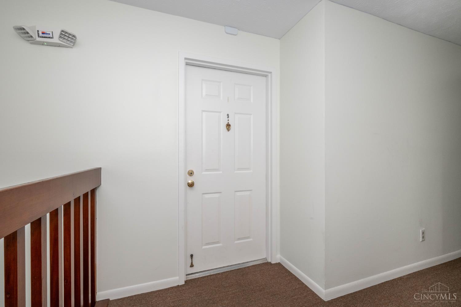 5984 Meadowcreek Drive 9