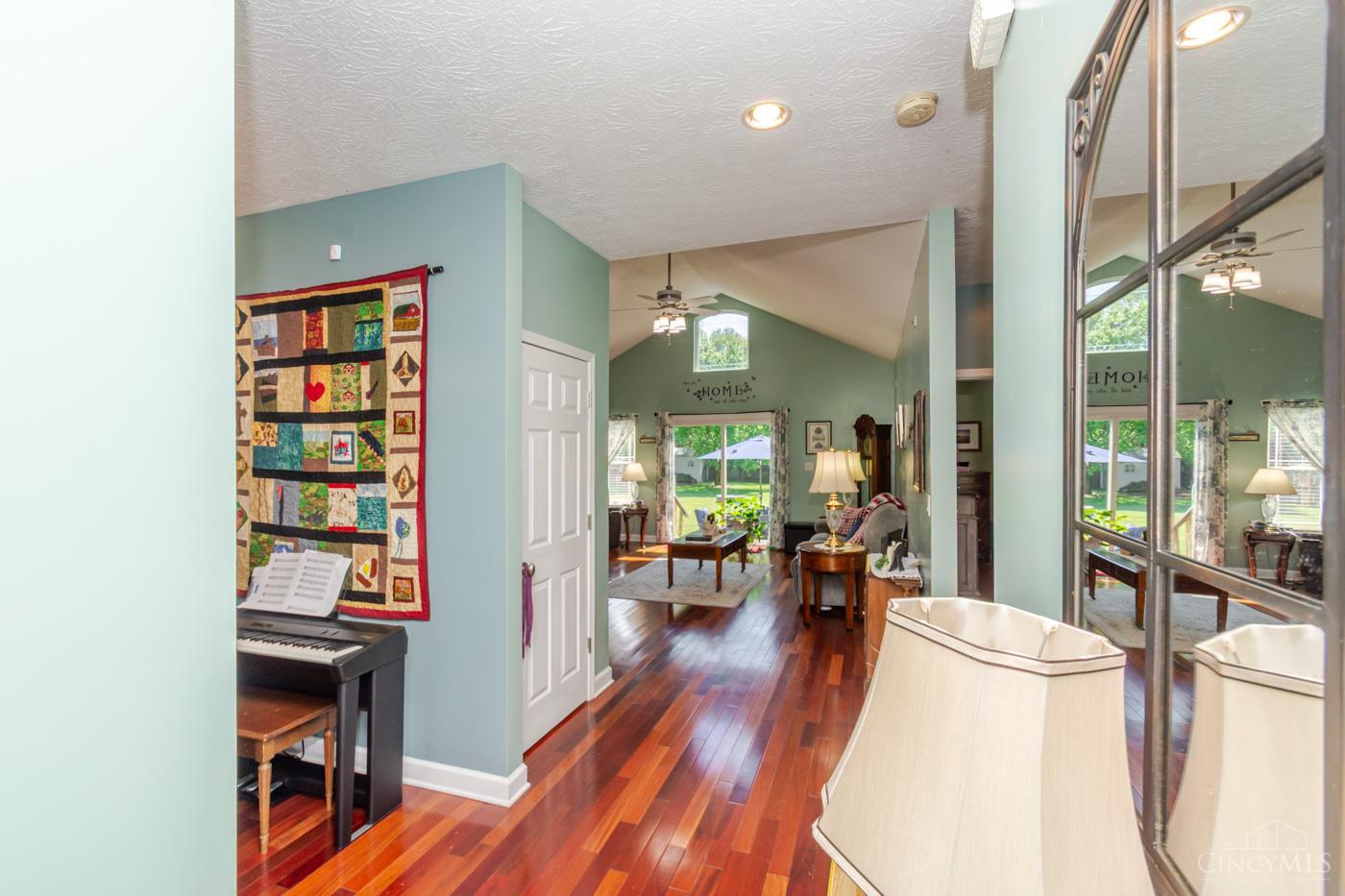 8037 Timberwind Trail