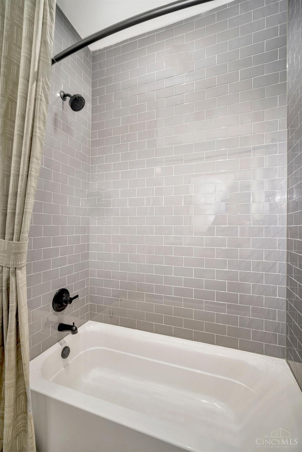 3006 Woodburn Avenue, Cincinnati, Ohio image 19