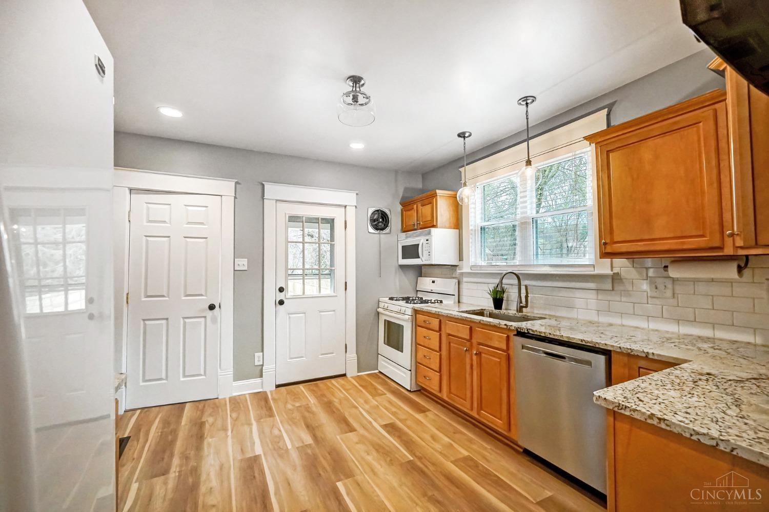 6512 Roe Street, Cincinnati, Ohio image 12