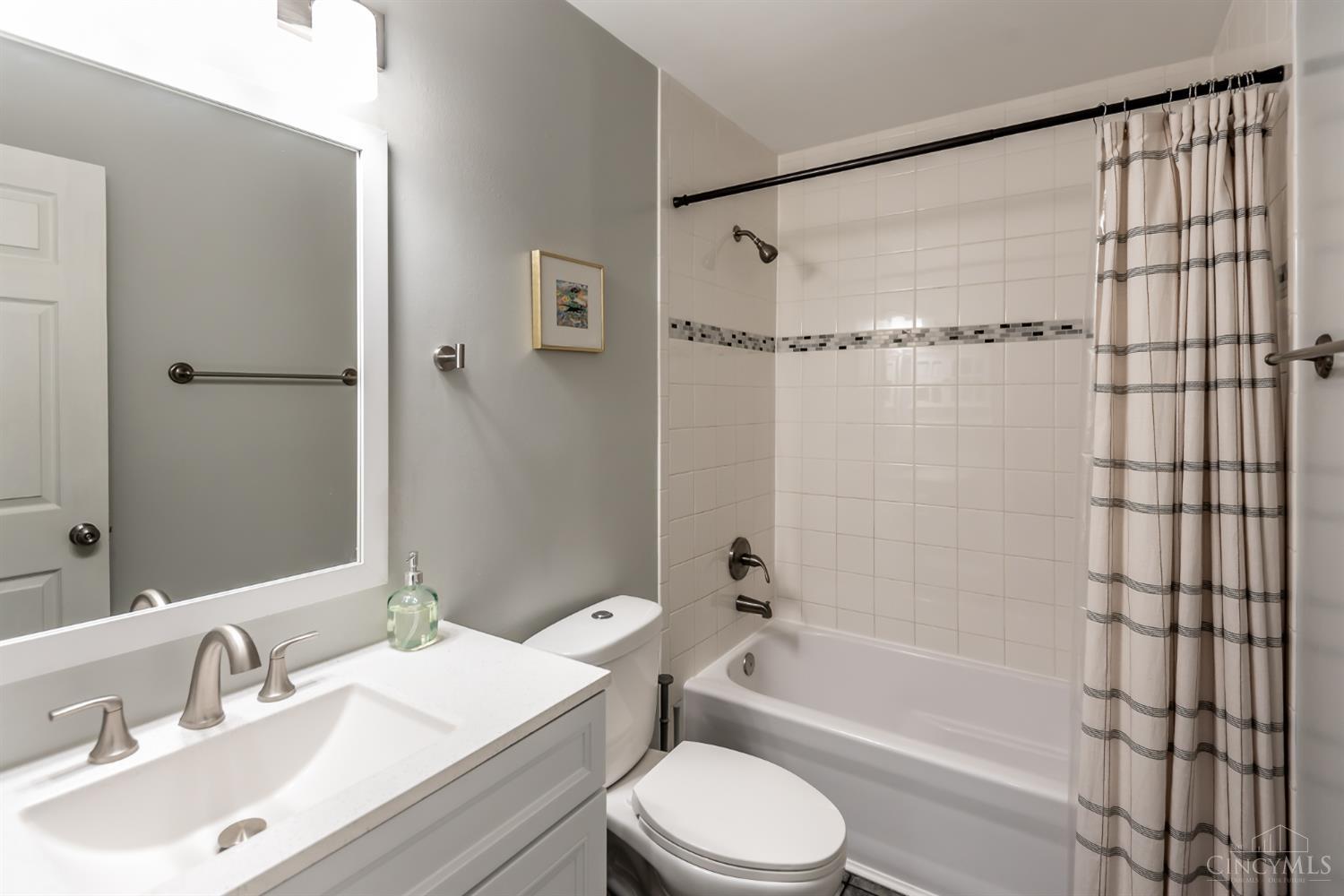 9492 Colegate Way, West Chester, Ohio image 24