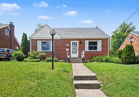 Photo of 1119 Alwil Drive, Reading, OH 45215 (MLS # 1879957)