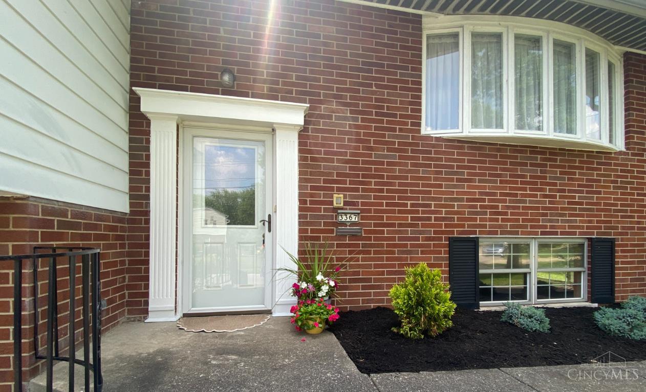 3367 Palmhill Lane