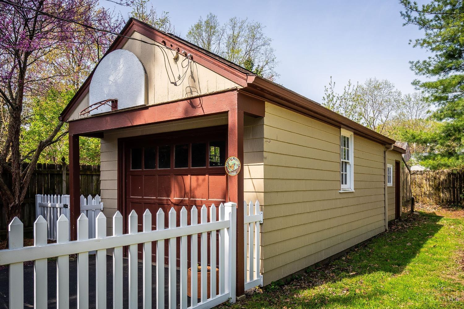 814 Floral Avenue, Terrace Park, Ohio image 38