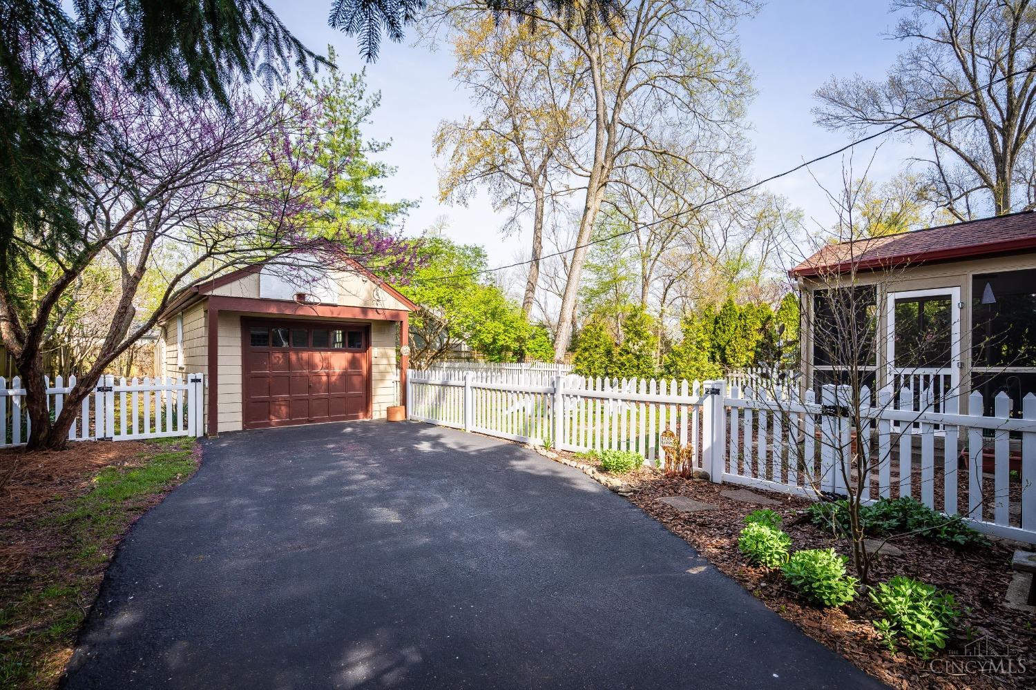 814 Floral Avenue, Terrace Park, Ohio image 33