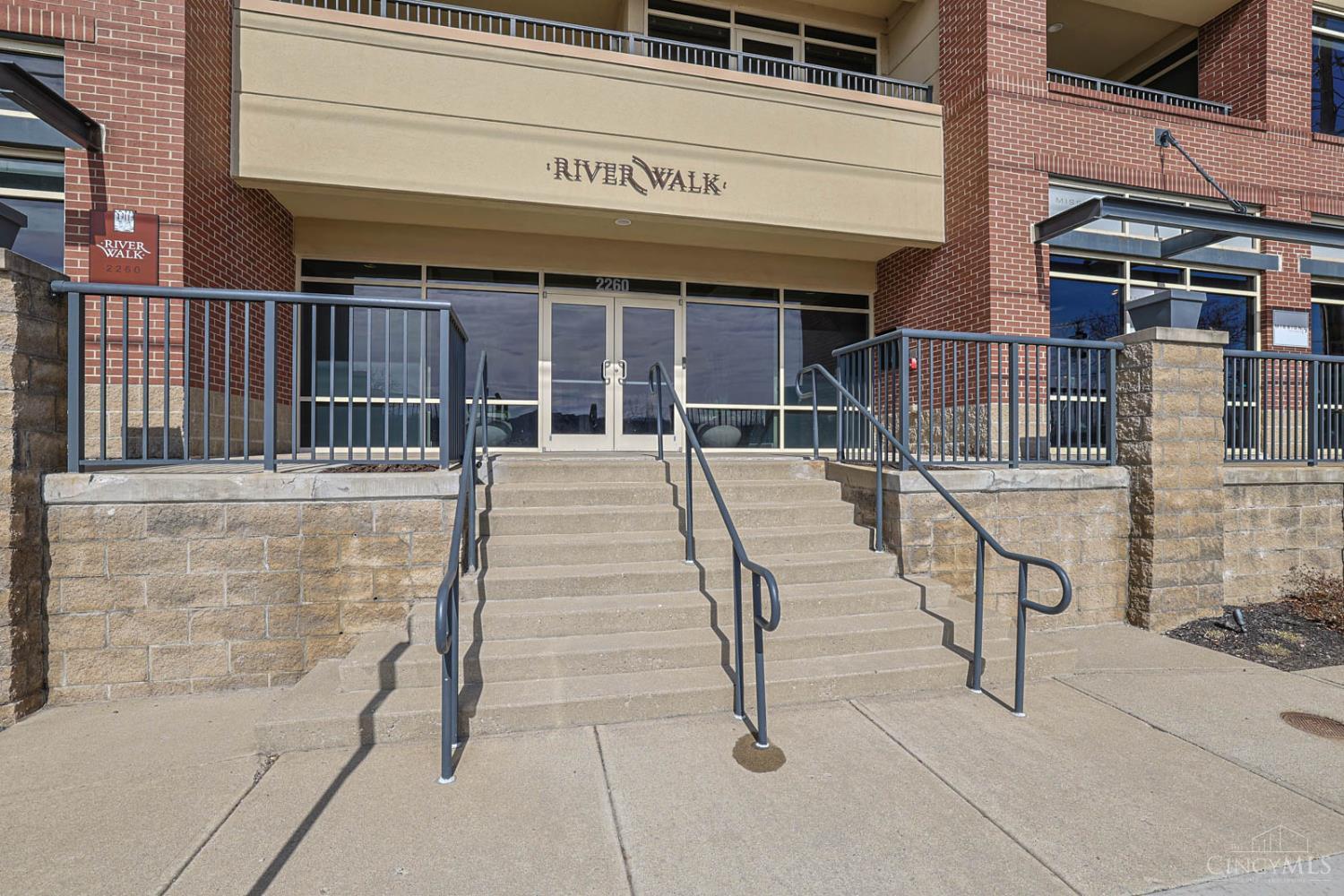 2260 Riverside Drive 402