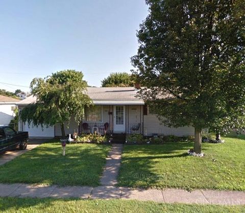 Homes For Sale - 52 Van Buren Drive<br/> Hamilton, OH 45011