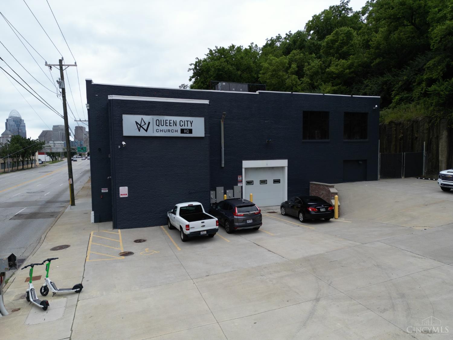 1635 Reading Road