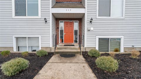 Photo of 539 Aspen Glen Dr Dr #429, Union Township, OH 45244 (MLS # 1865657)