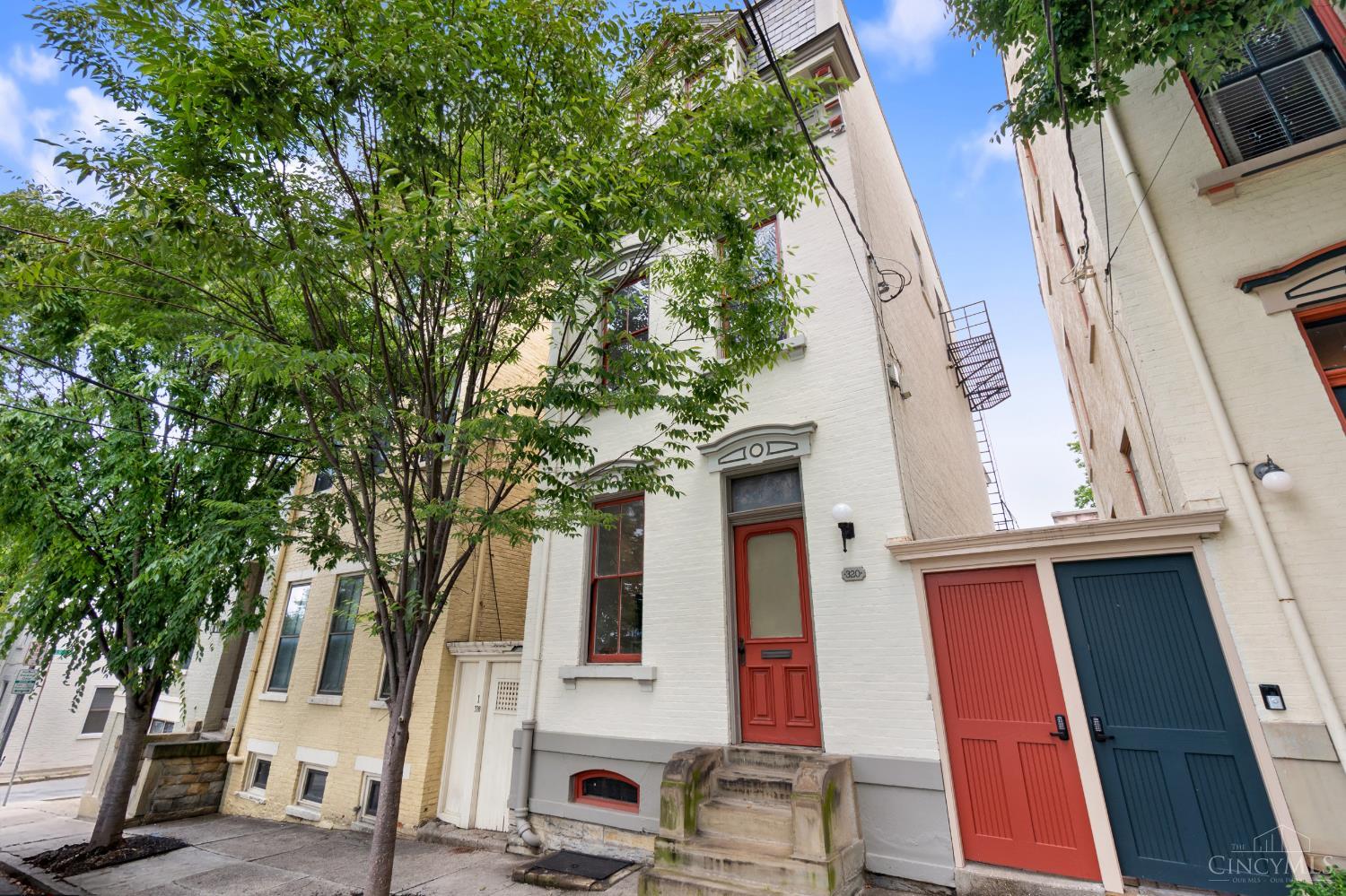 320 E Fourteenth Street