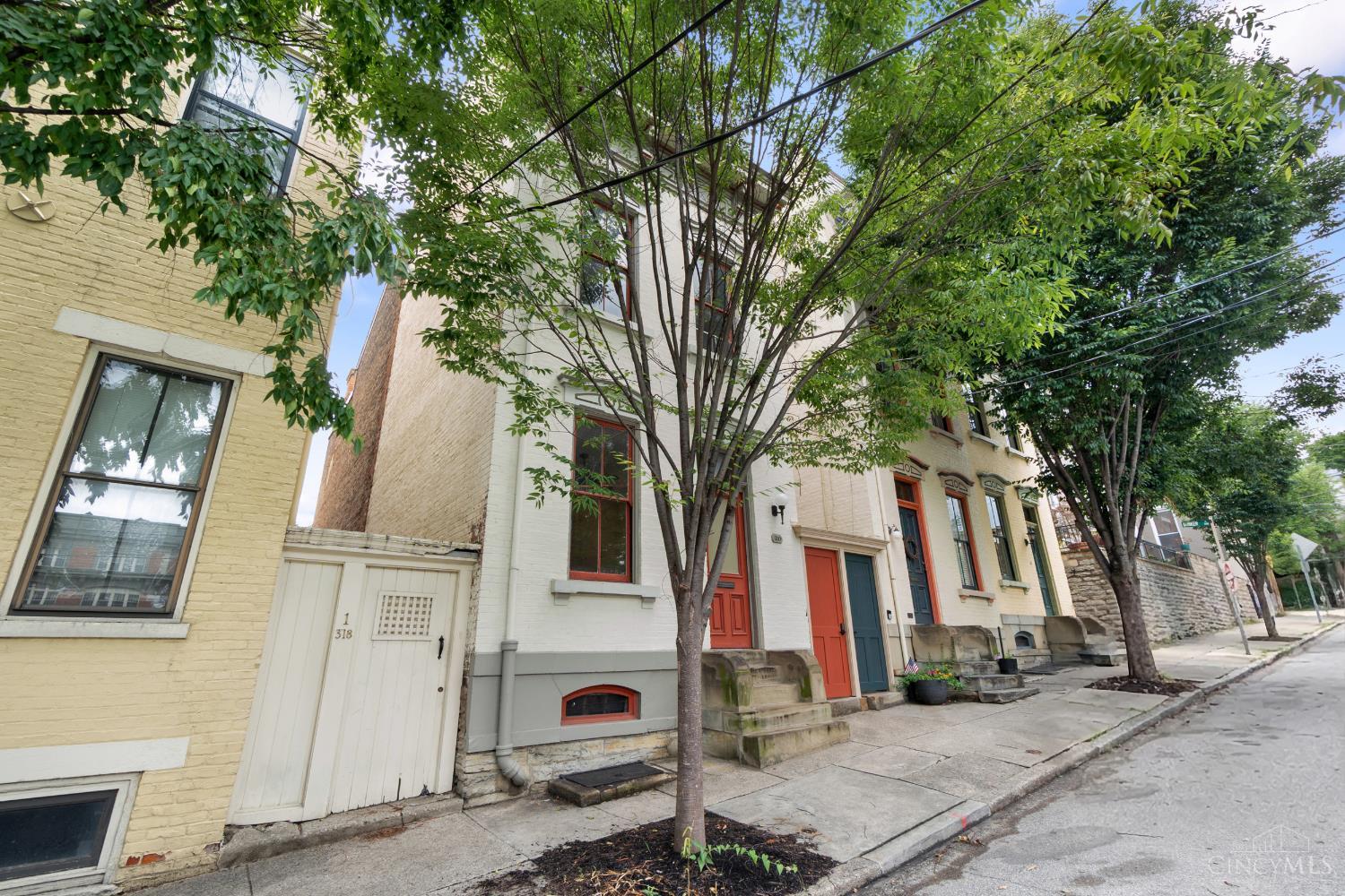 320 E Fourteenth Street