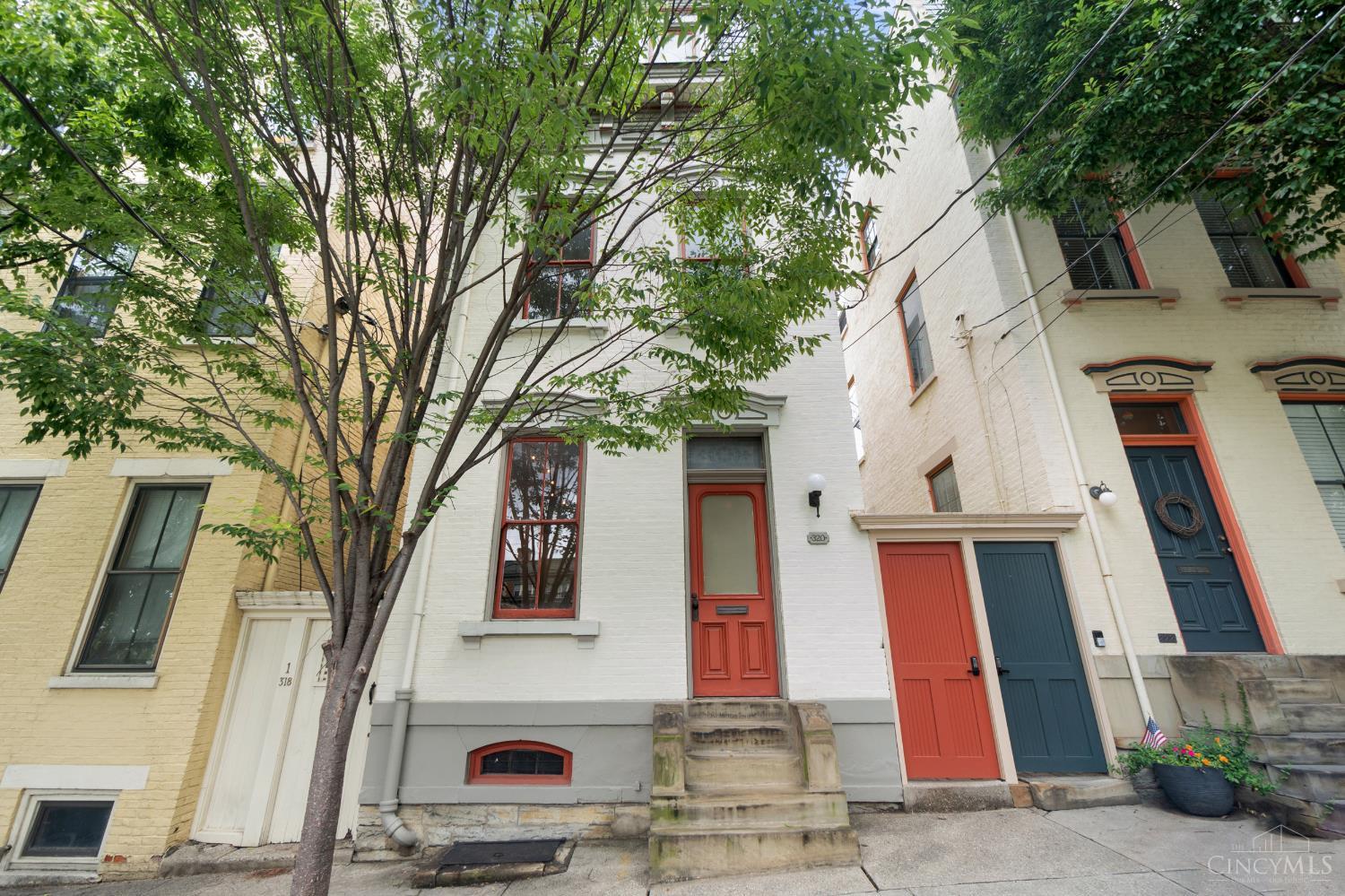320 E Fourteenth Street