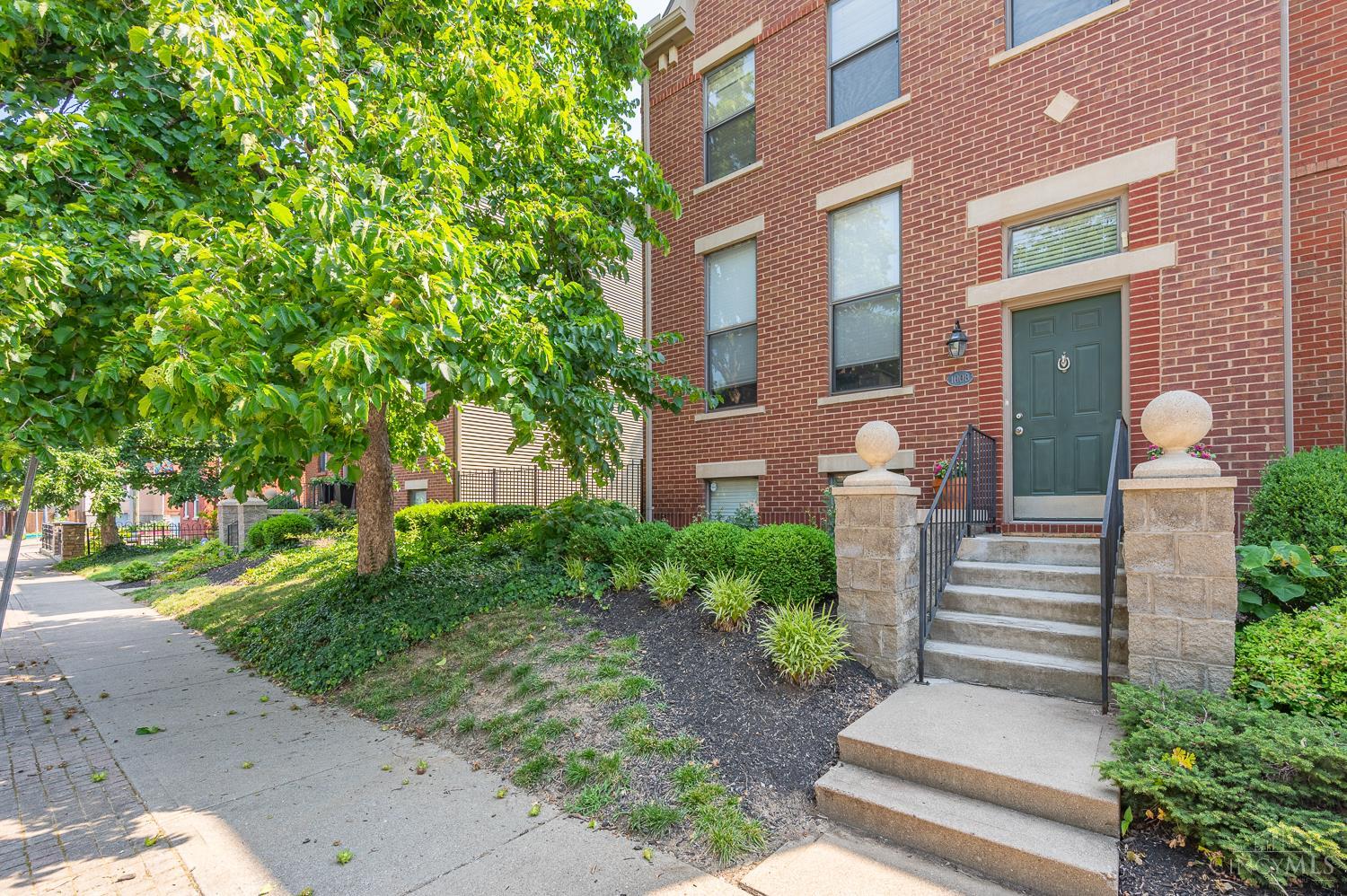 1008 John Street