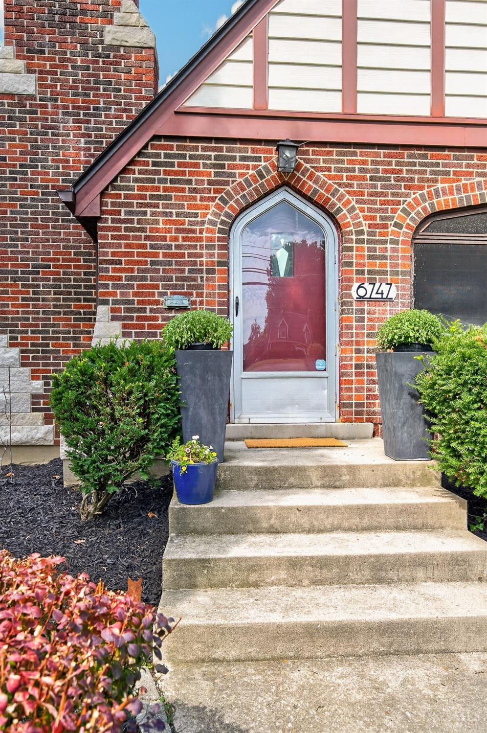 6747 Plainfield Road