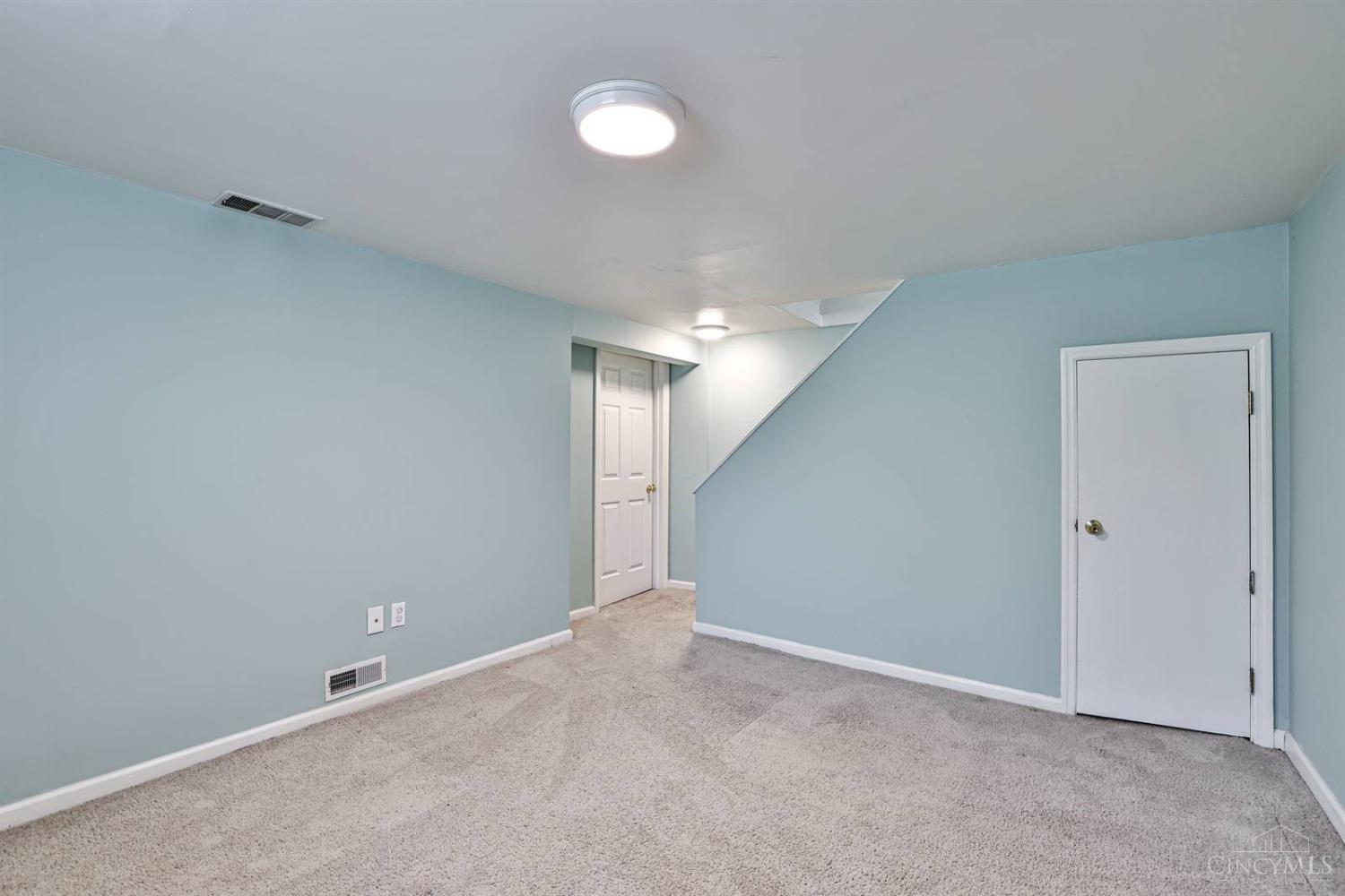 3314 N Sterling Way, Cincinnati, Ohio image 23
