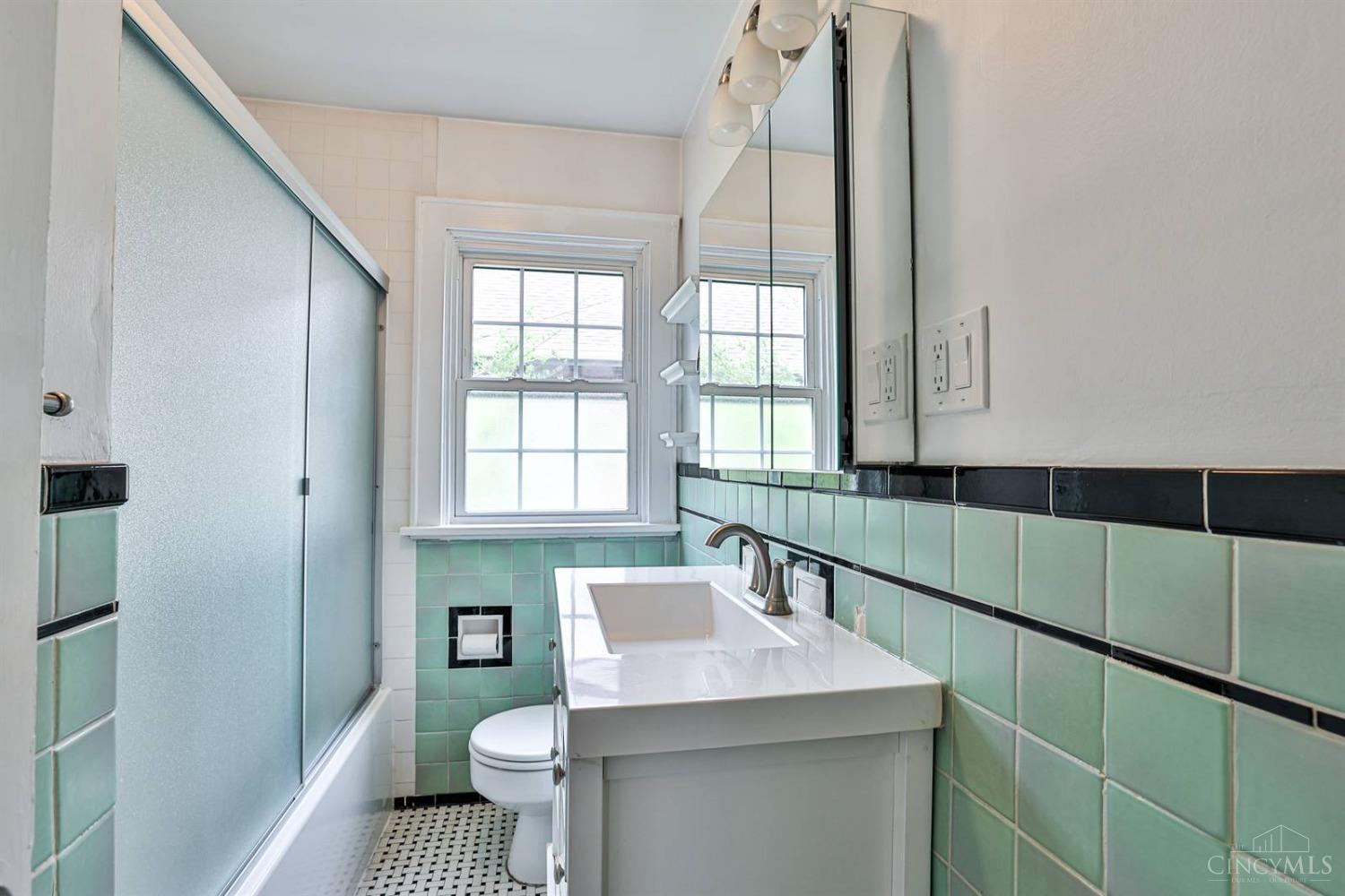 3314 N Sterling Way, Cincinnati, Ohio image 25