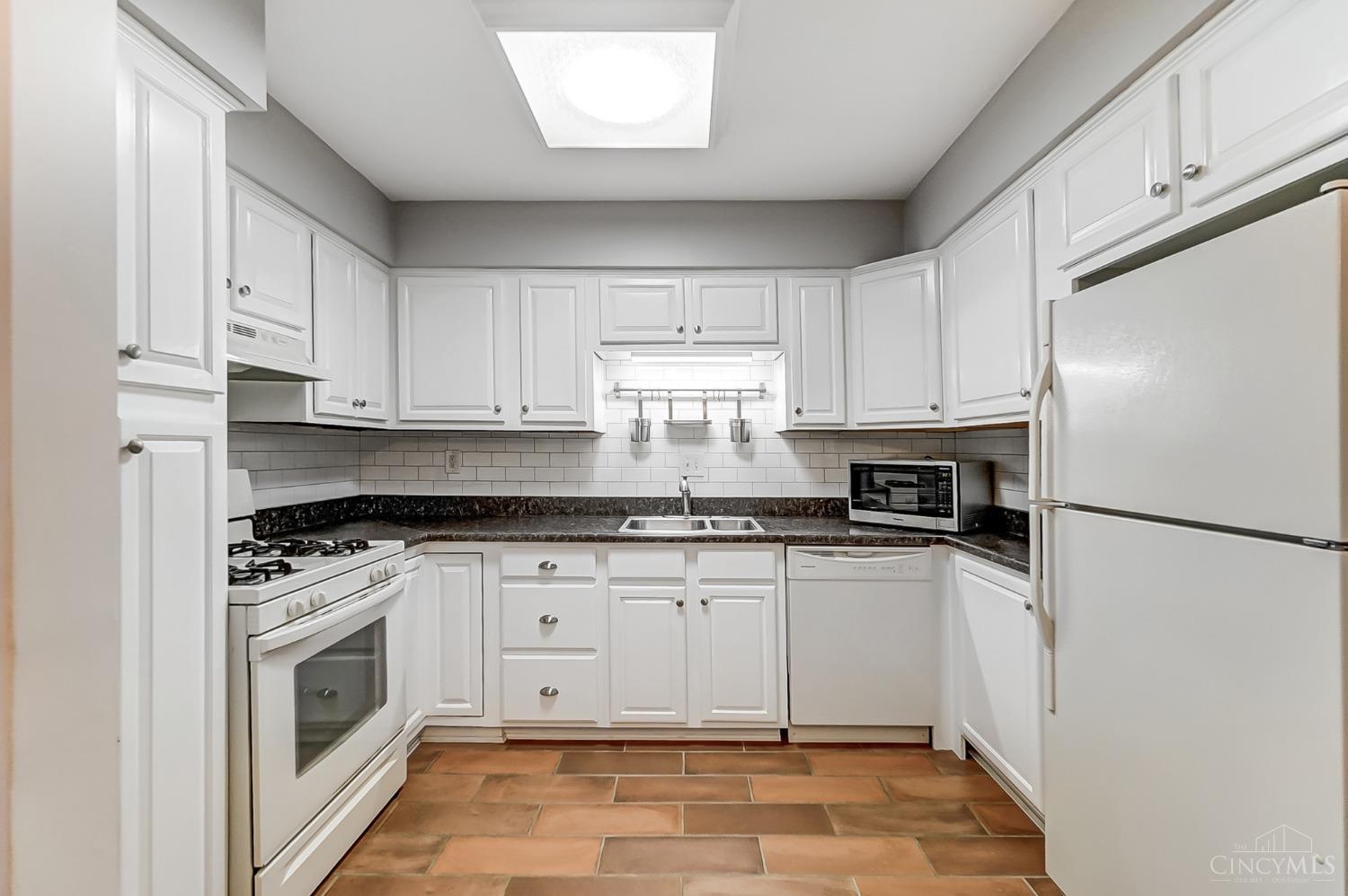 1397 Washington Circle, Anderson Twp, Ohio image 11