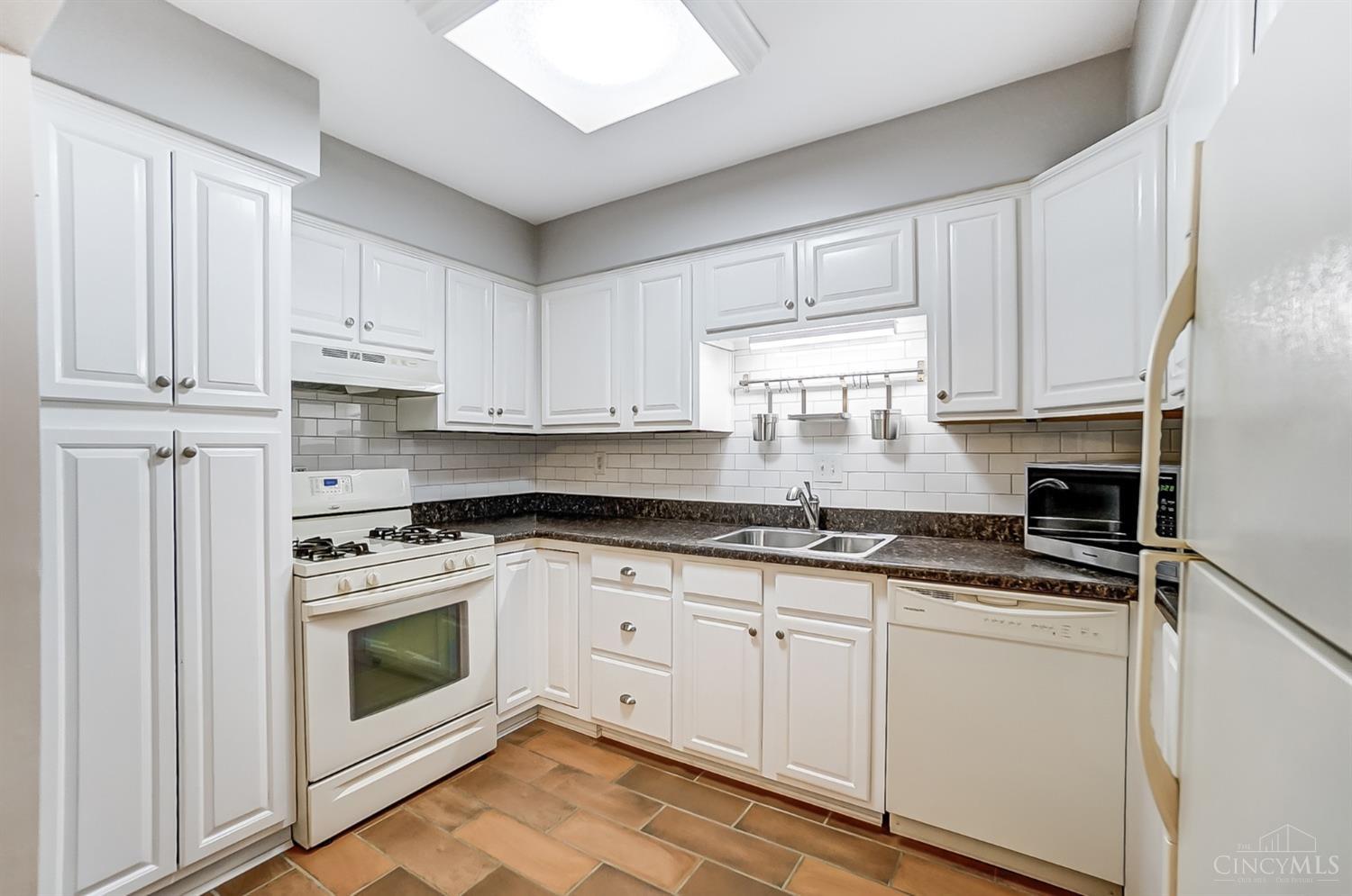 1397 Washington Circle, Anderson Twp, Ohio image 12