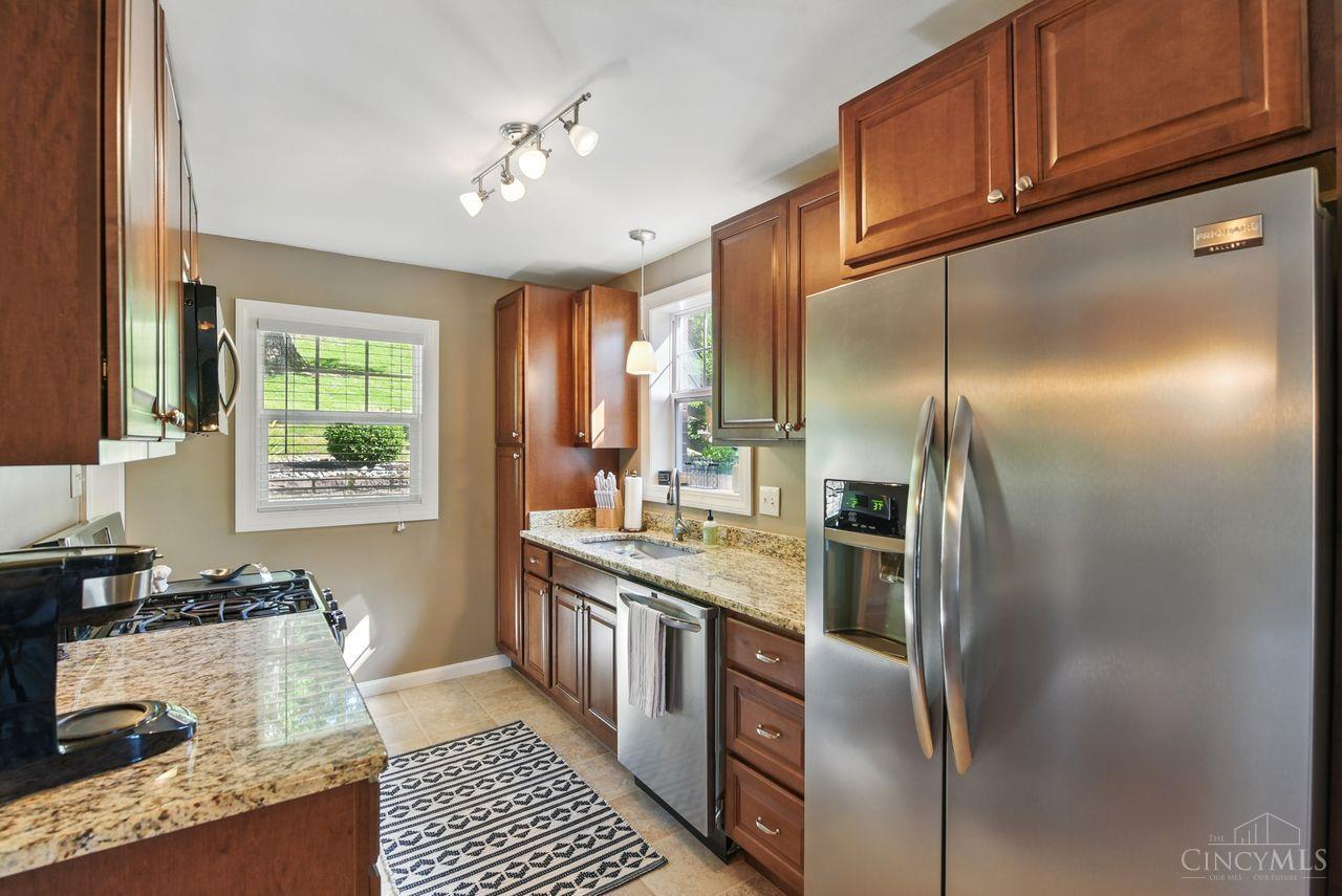 628 Rushton Road, Cincinnati, Ohio image 17