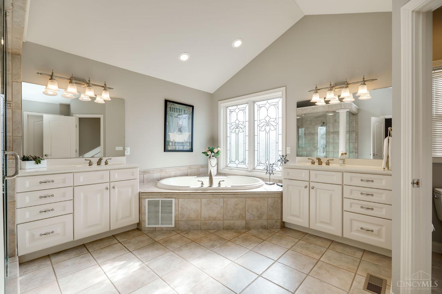 770 Cedar Drive, Miami Twp, Ohio image 33