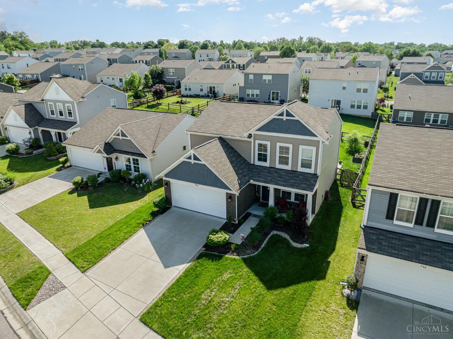 782 Emerald Drive, South Lebanon, Ohio image 3