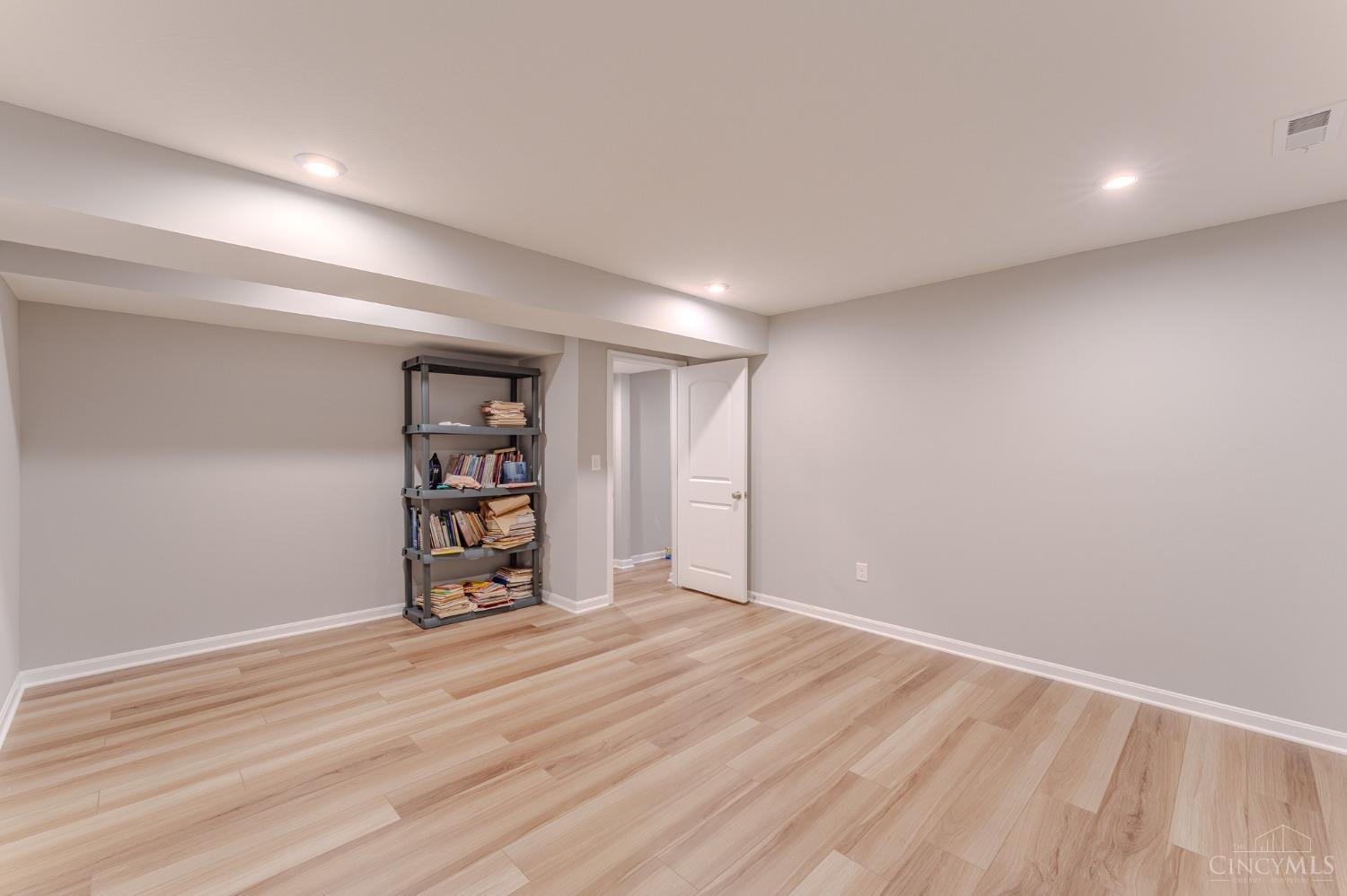 1378 Huntwick Ln, Maineville, Ohio image 31