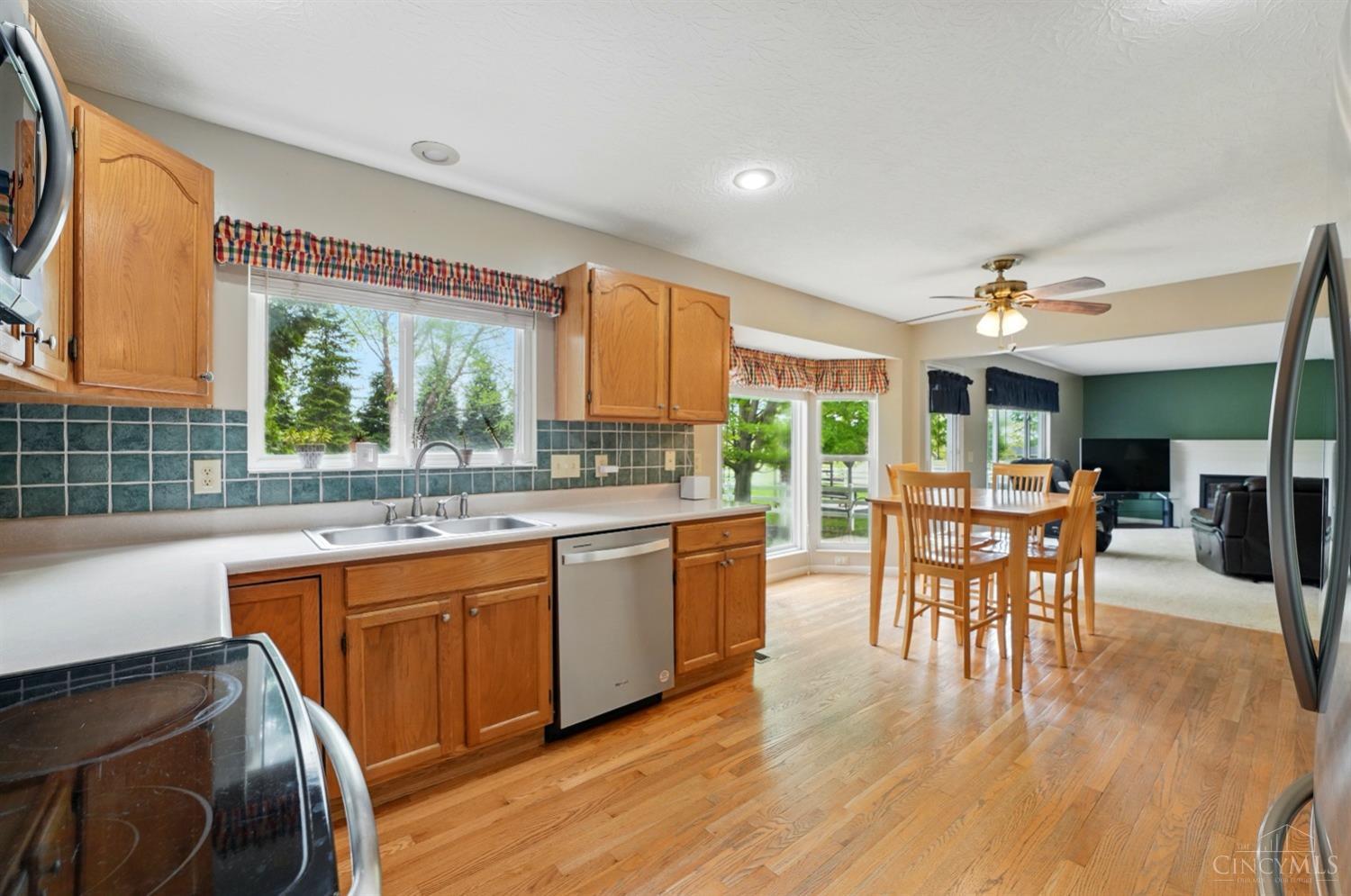 966 Hampton Court, Lebanon, Ohio image 17