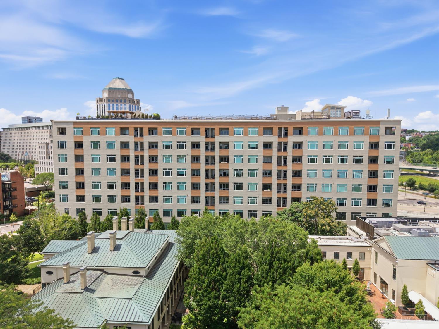 400 Pike Street 612