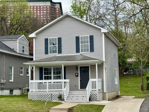 Photo of 5426 Whetsel Avenue, Cincinnati, OH 45227 (MLS # 1878617)