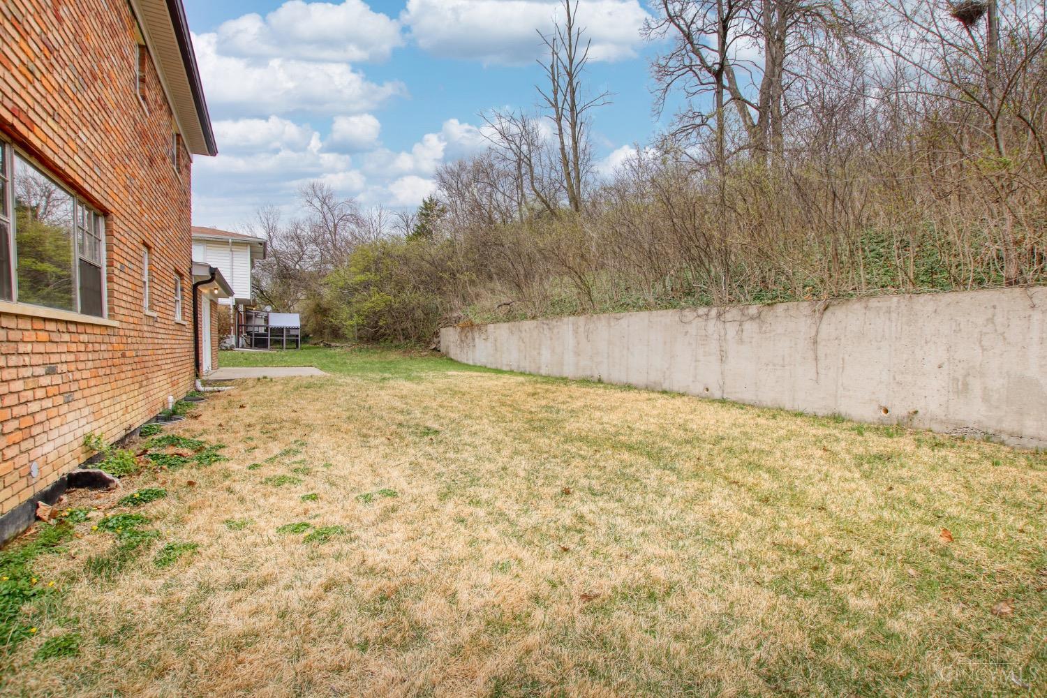8068 Debonair Court, Cincinnati, Ohio image 17
