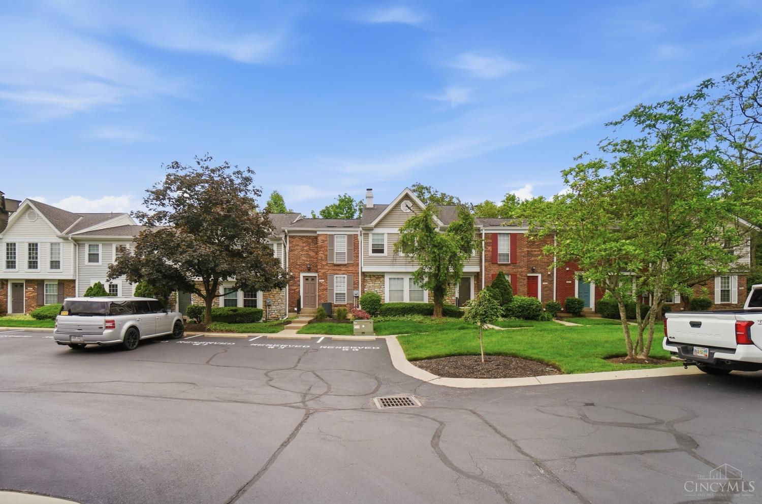 10857 Lakehurst Court