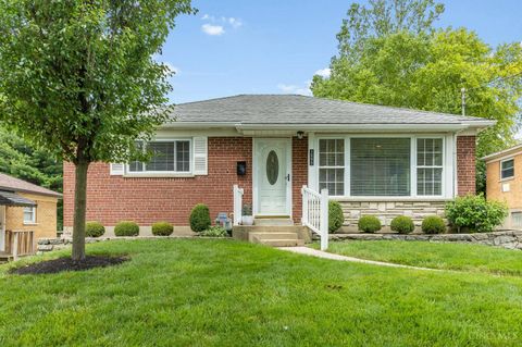 Homes For Sale - 5895 Giffindale Drive<br/> Cincinnati, OH 45239