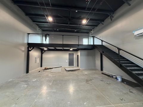 Homes For Sale - 4300 Glendale Milford Road #4<br/> Blue Ash, OH 45242