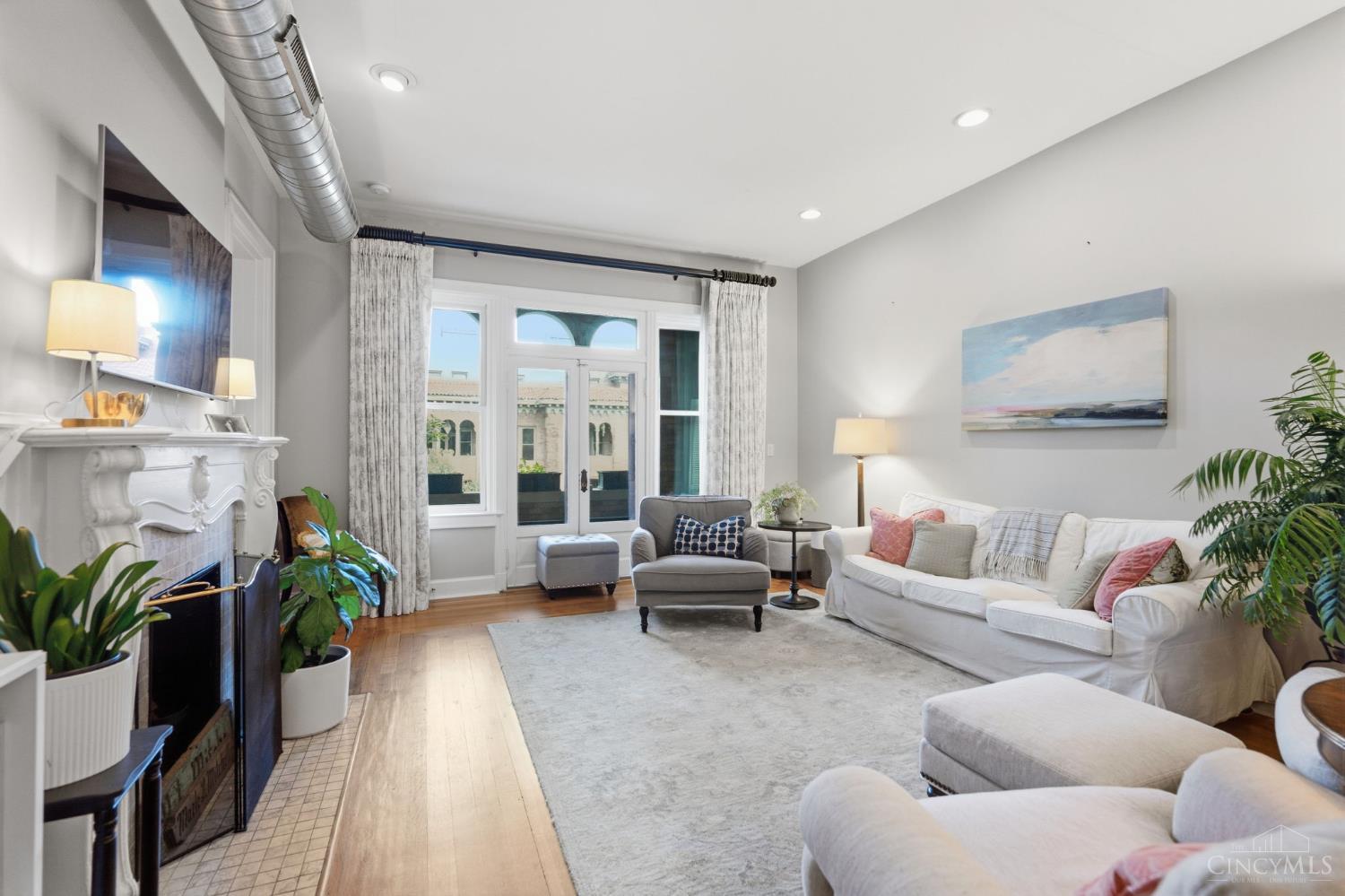 2356 Park Avenue 43