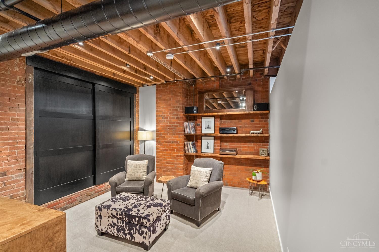 214 E Fourteenth Street 4A