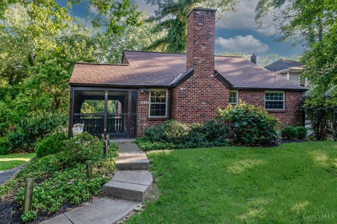 Photo of 5941 Wayside Avenue, Cincinnati, OH 45230 (MLS # 1890432)