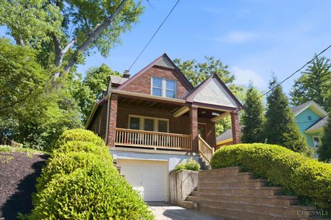 Photo of 3024 Mapleleaf Avenue, Cincinnati, OH 45213 (MLS # 1879189)