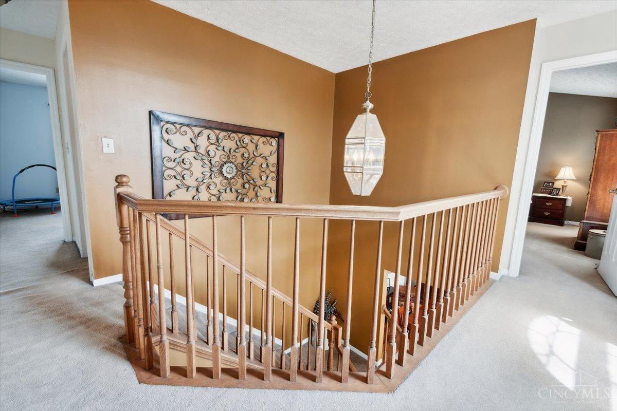 6942 Maple Crest Court, Fairfield Twp, Ohio image 24