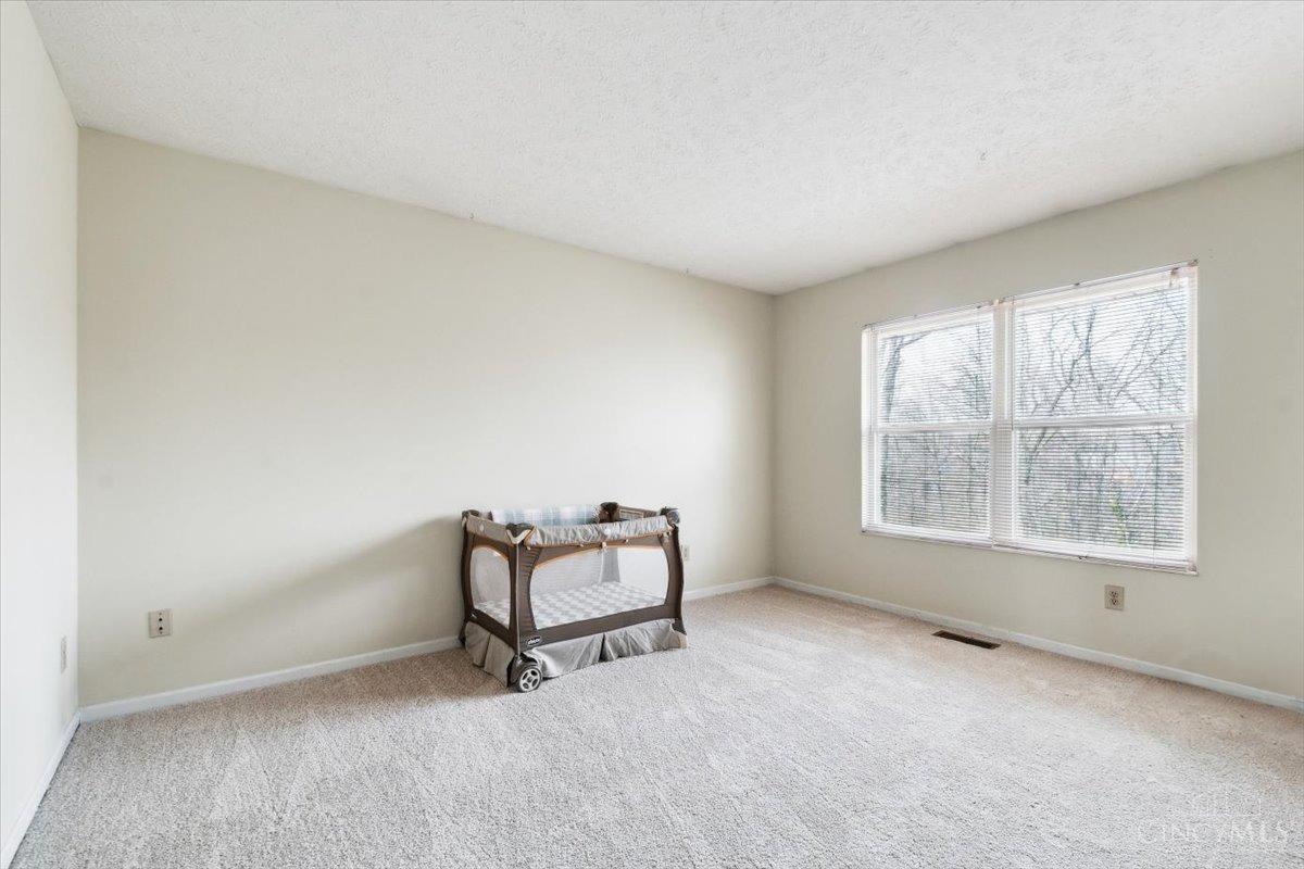 6942 Maple Crest Court, Fairfield Twp, Ohio image 32