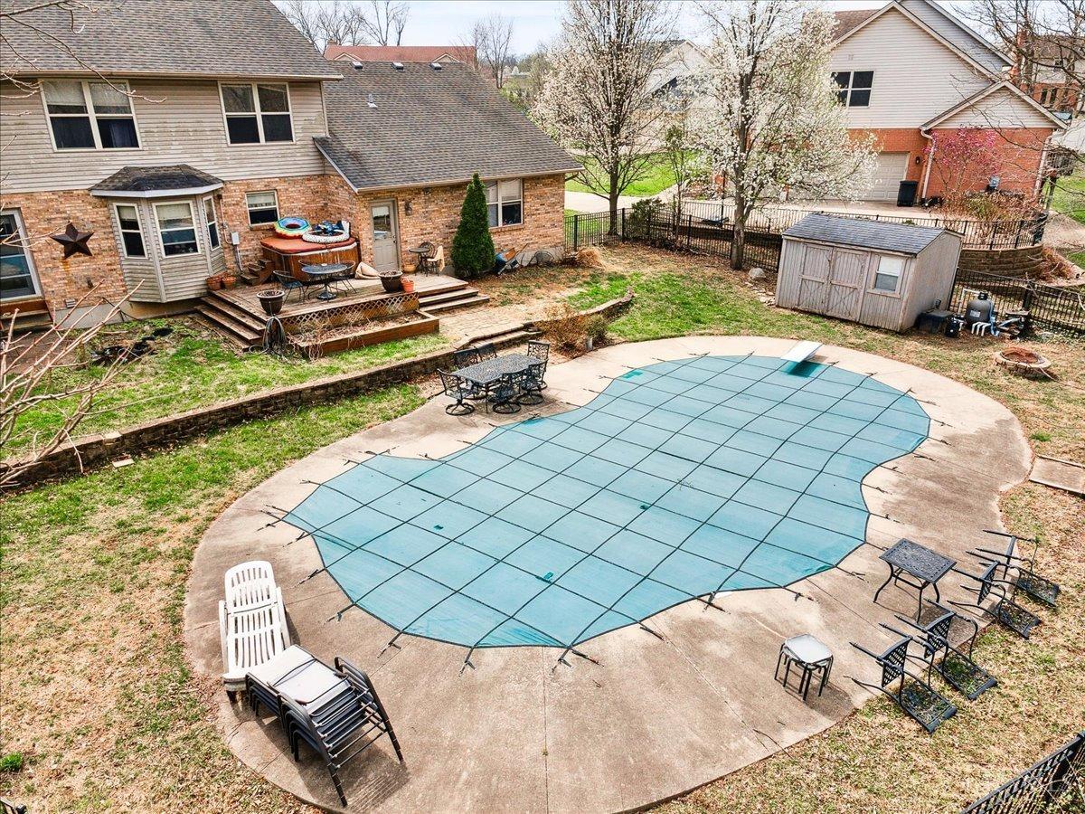 6942 Maple Crest Court, Fairfield Twp, Ohio image 43