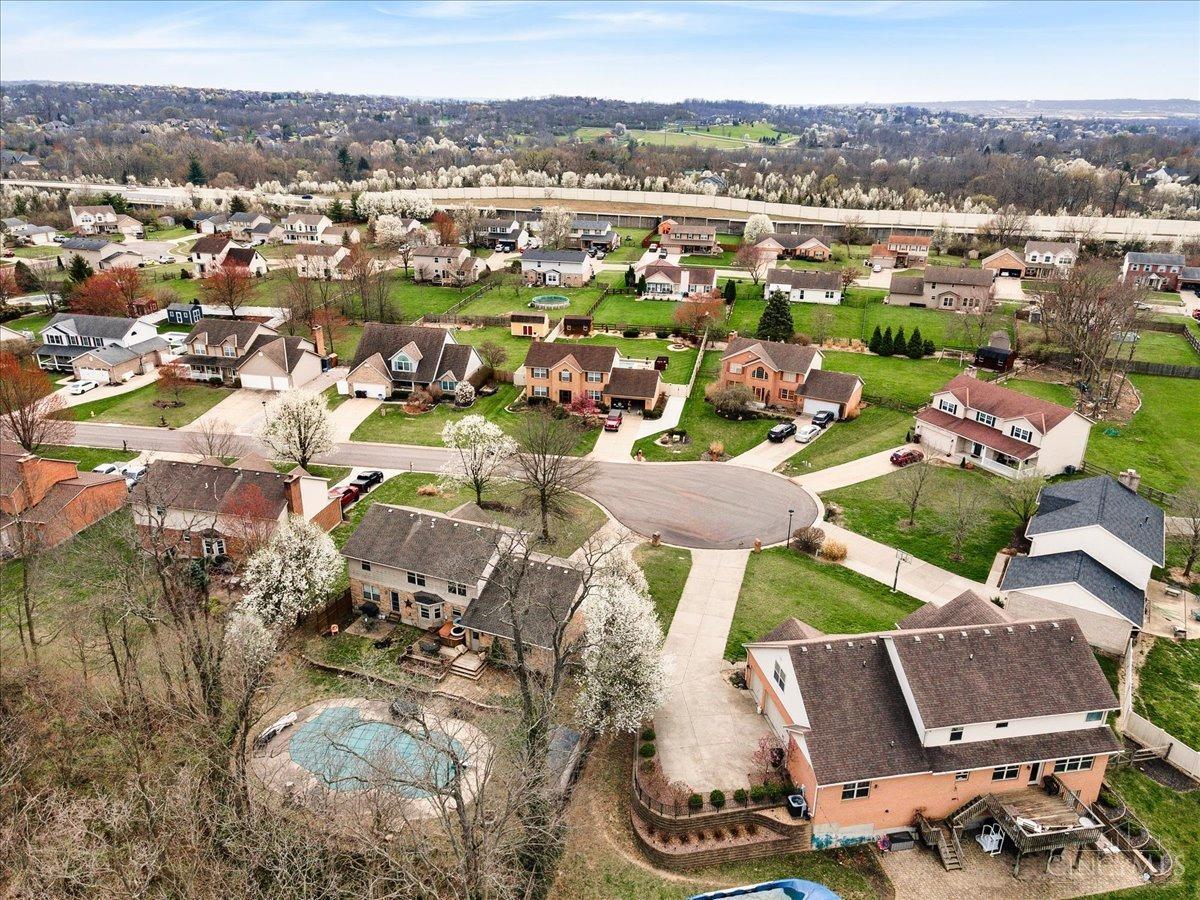6942 Maple Crest Court, Fairfield Twp, Ohio image 46