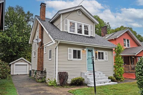Photo of 6434 Welton Street, Cincinnati, OH 45213 (MLS # 1857774)