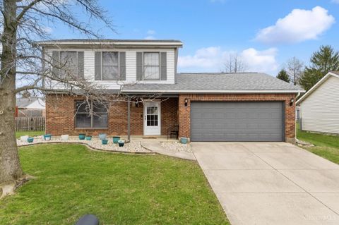 Photo of 1611 Lakewood Drive, Wilmington, OH 45177 (MLS # 1870476)