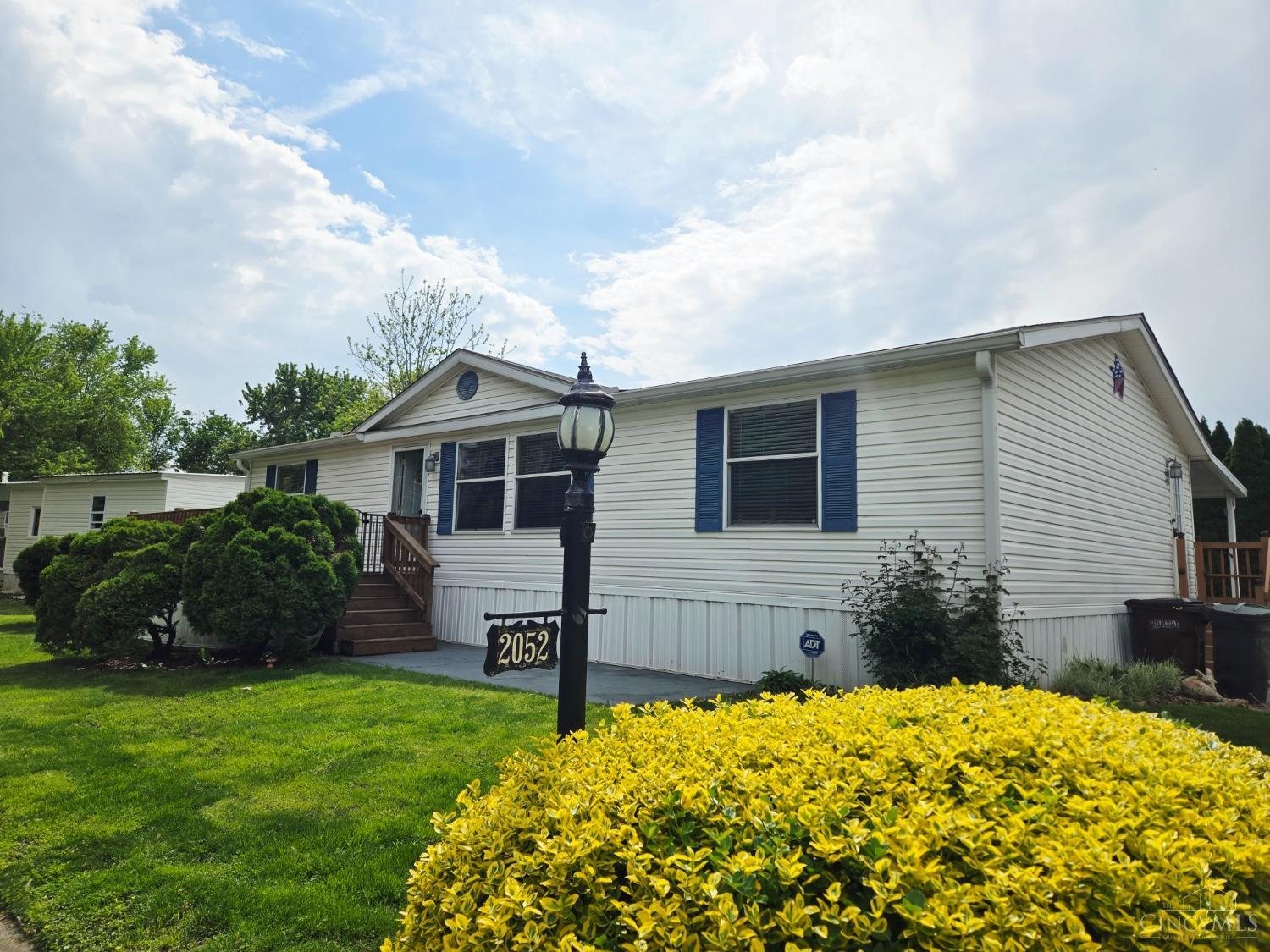 2052 Greenfield Dr, Middletown, Ohio image 1