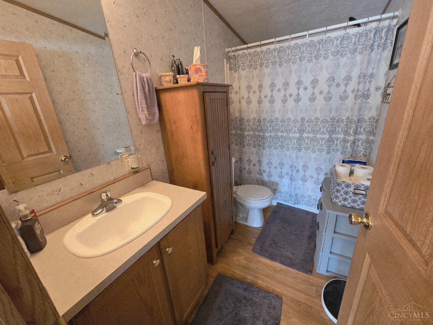 2052 Greenfield Dr, Middletown, Ohio image 16