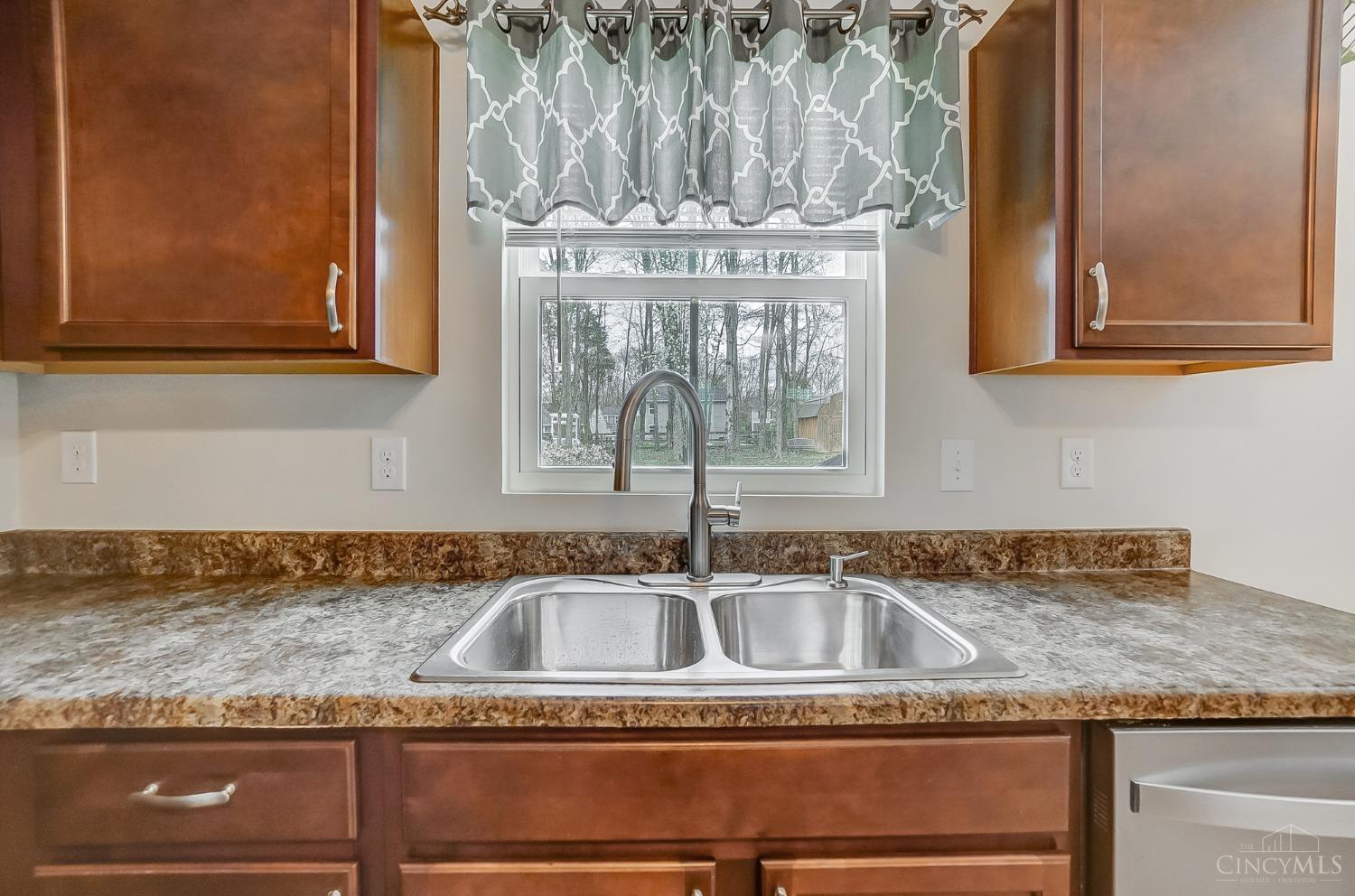 14 Tall Oak Lane, Batavia Twp, Ohio image 16