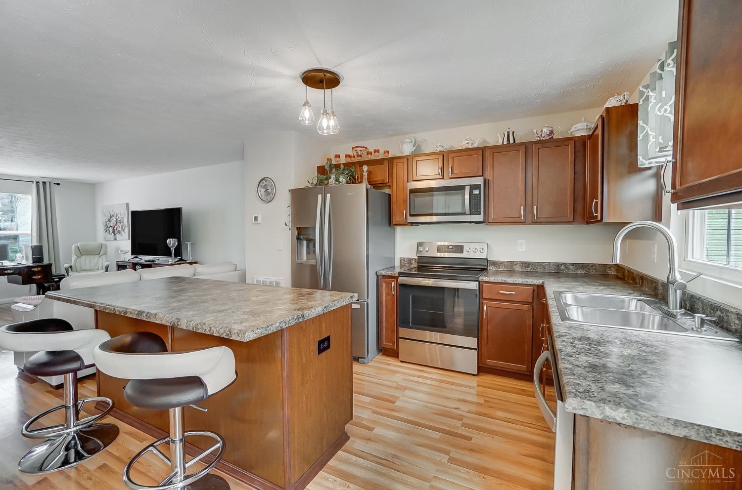 14 Tall Oak Lane, Batavia Twp, Ohio image 11