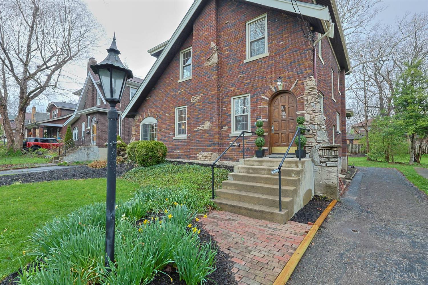 1568 Wittekind Terrace