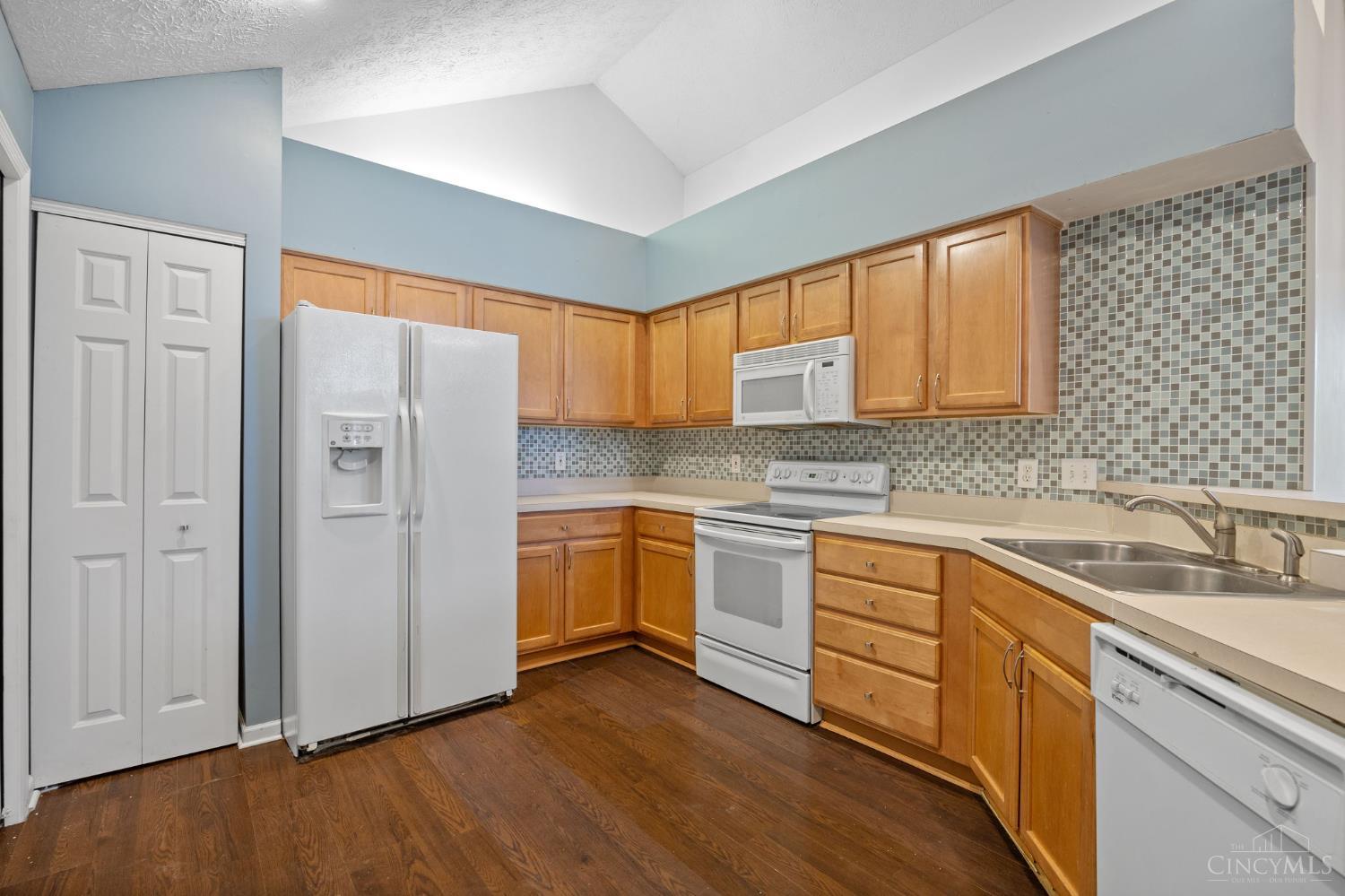4543 Spikerush Lane, West Chester, Ohio image 6